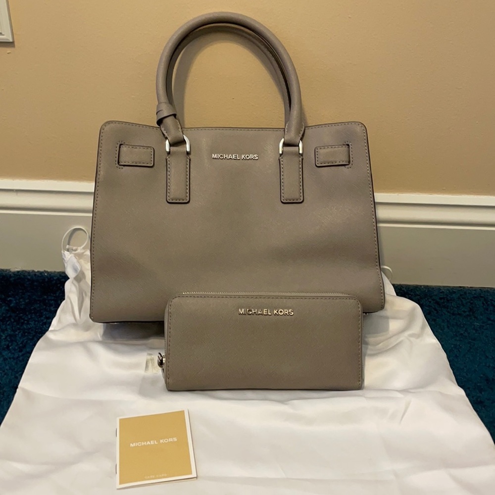 MICHAEL KORS Handbag & Wallet